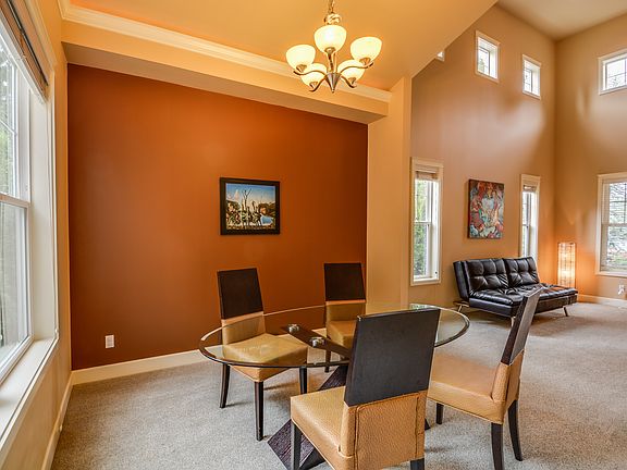 Formal Dining 