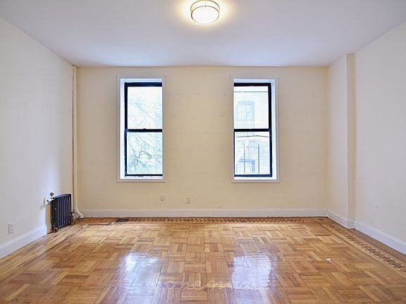 4th image of 2 Pinehurst Ave APT C4