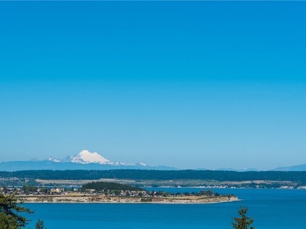 1252 N Canterbury Lane, Oak Harbor, WA 98277