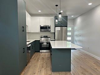 2nd image of 63 Lennox Ave