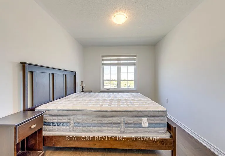 1413 William Halton Pkwy W — Photo 18