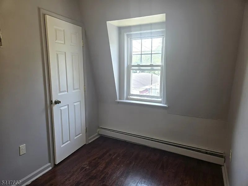 763 W Grand Ave