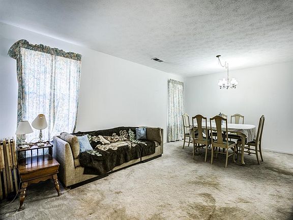 2nd image of 10137 Faircrest Dr