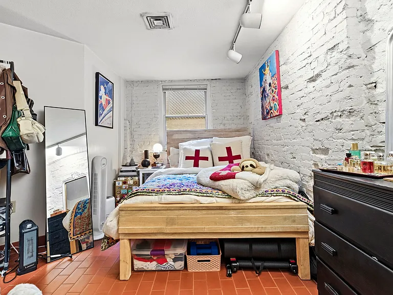 12 Greenough Ln #LL1 — Photo 10
