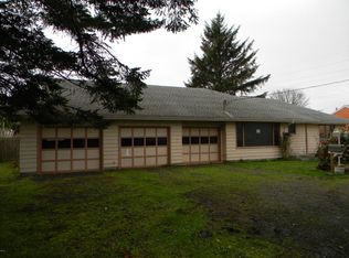 641 NE Grant St, Newport, OR 97365