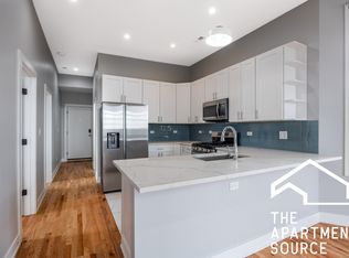 3328 W Congress Pkwy #3, Chicago, IL
