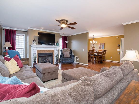5th image of 10 Summerville Estates Ln