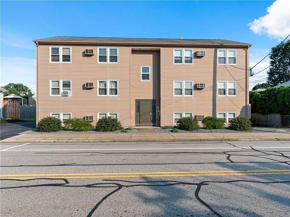 1st image of 715 Cottage St