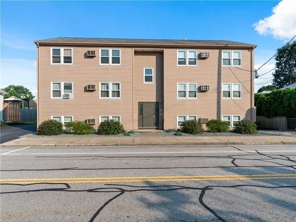 715 Cottage St, Pawtucket, RI 02861