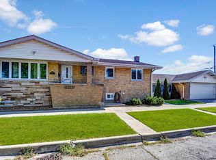 5700 S Monitor Ave, Chicago, IL 60638