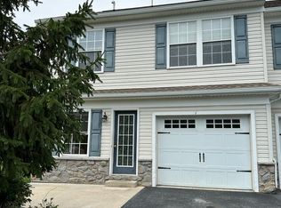 1 Broderick Ct, Leola, PA 17540