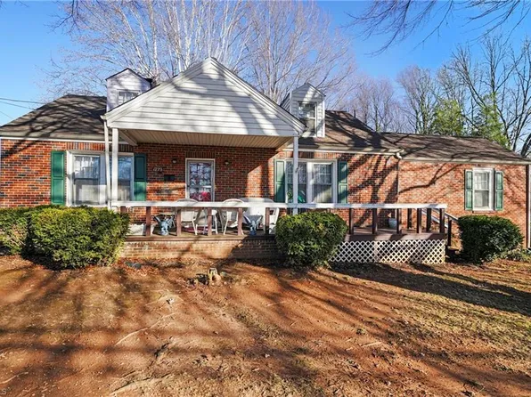 1729 S Scales St, Reidsville, NC 27320