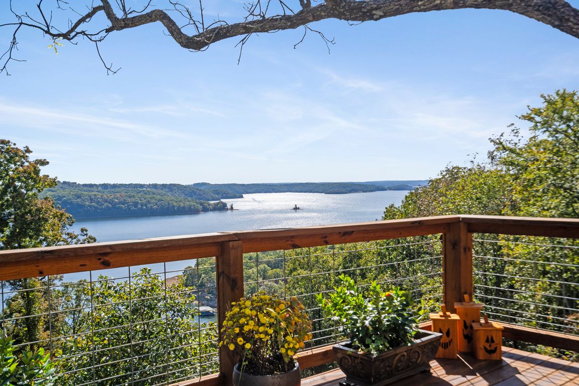 next background image