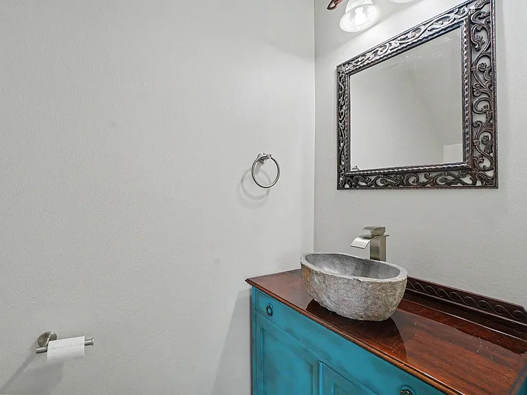 25338 Barmby Dr — Photo 7