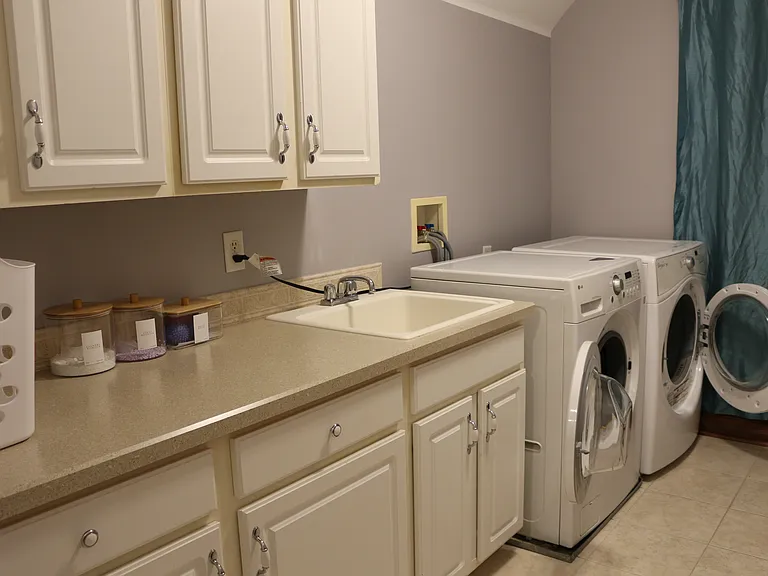 43 Ambrose Ct — Photo 8