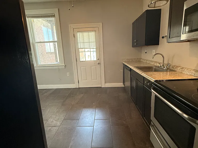 1123 Eoff St #2 — Photo 7