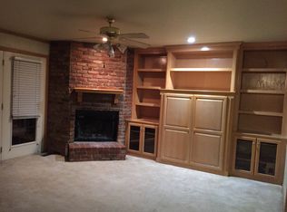 3012 Abbey Rd, The Village, OK 73120