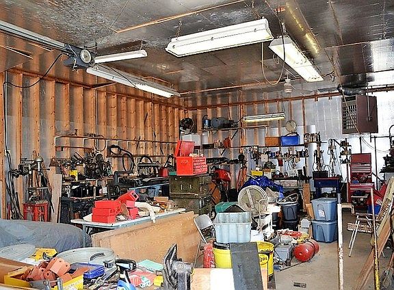 5th image of 40925 N Black Oak Ave