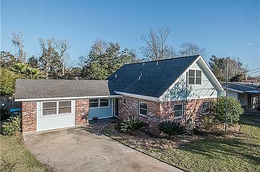 1st image of 703 Shannon Dr