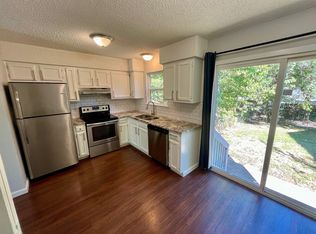 122 Hillside Dr, Elgin, TX 78621