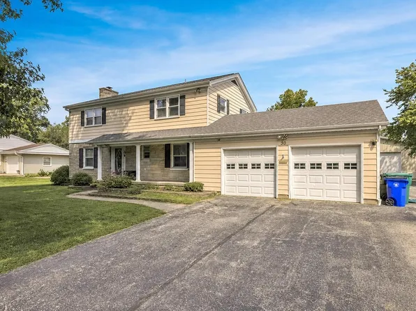 30 N Court Dr, Decatur, IL 62526