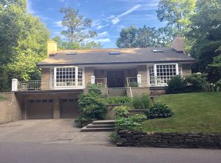 1015 Oak Way, Madison, WI 53705