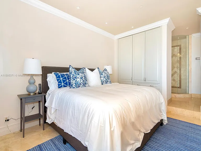 19251 Fisher Island Dr #19251 — Photo 49