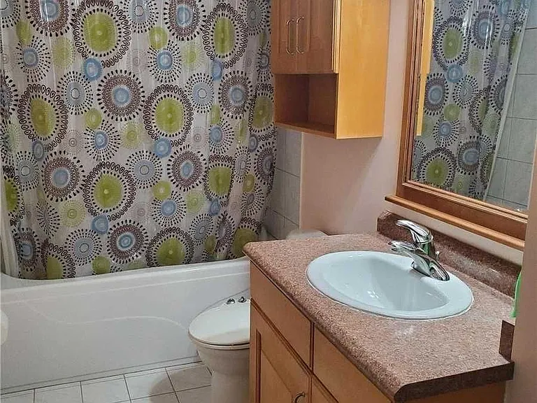 105 Wilkes Cres — Photo 15