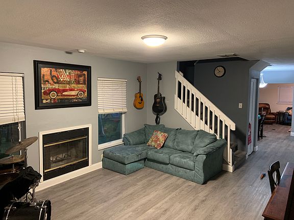 5th image of 11665 Hidden Hollow Cir