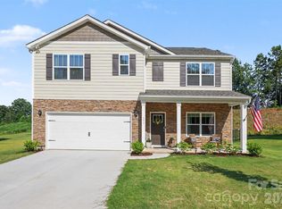 151 Rustling Waters Dr, Mooresville, NC 28117