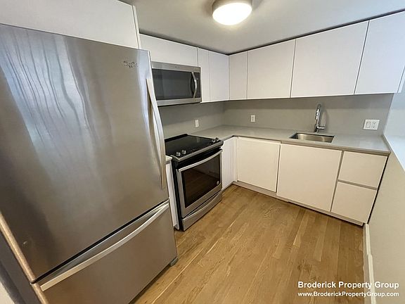 5th image of 35 South St APT B4