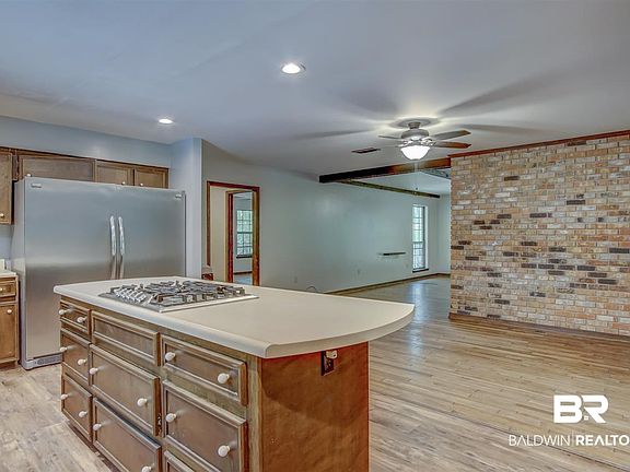 5th image of 14789 Ridge Rd