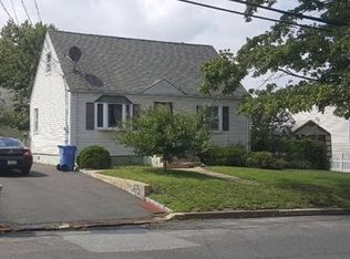 65 Prospect St, Metuchen, NJ 08840