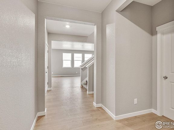 4th image of 124 66th Ave