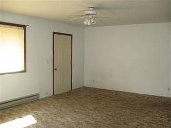 5th image of 568 Pioneer Ave NE