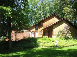 101 Forest Lake Dr, Andover, NJ 07821