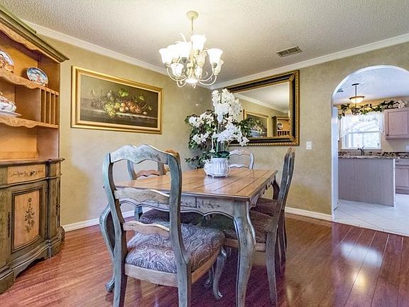 3rd image of 2932 Noah Cir