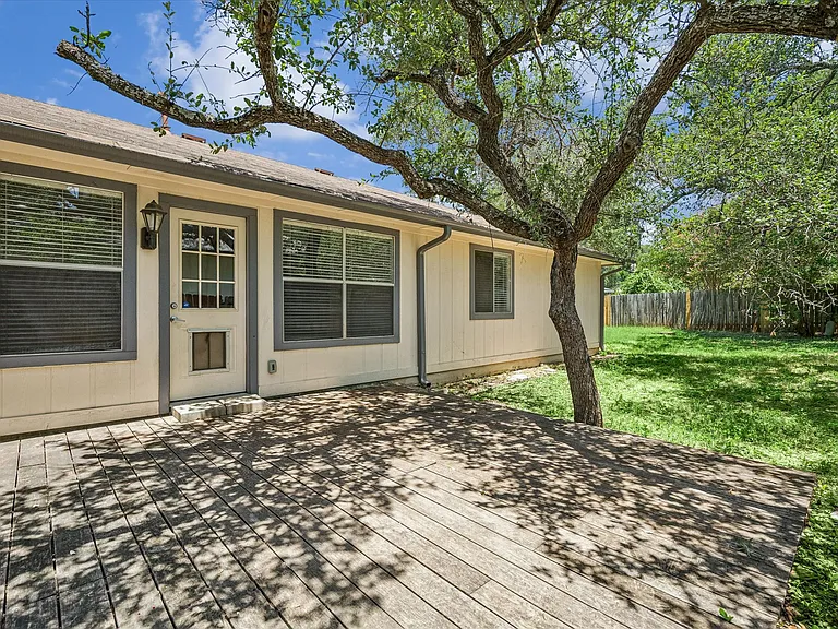 3204 Blazing Star Trl — Photo 15
