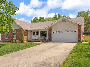 1284 Stephenridge Dr, Saint Charles, MO 63304