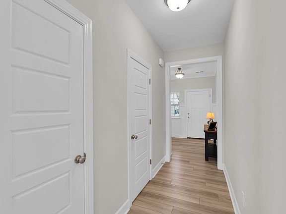 3rd image of 311 Hollenbeck Pl