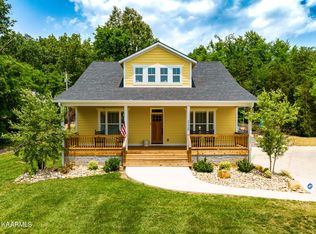 3228 Bent Rd, Kodak, TN 37764