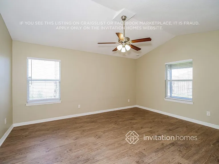 1798 Crane Creek Blvd — Photo 9