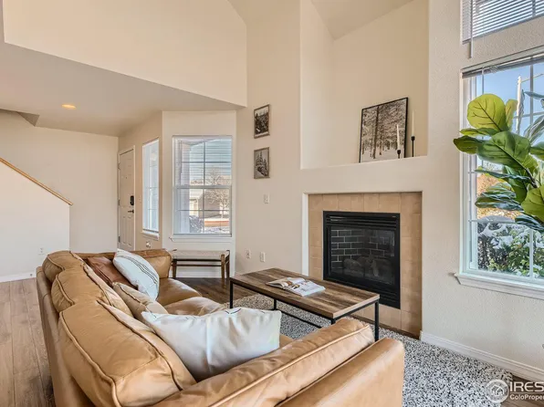 805 Summer Hawk Dr #D-19, Longmont, CO 80504
