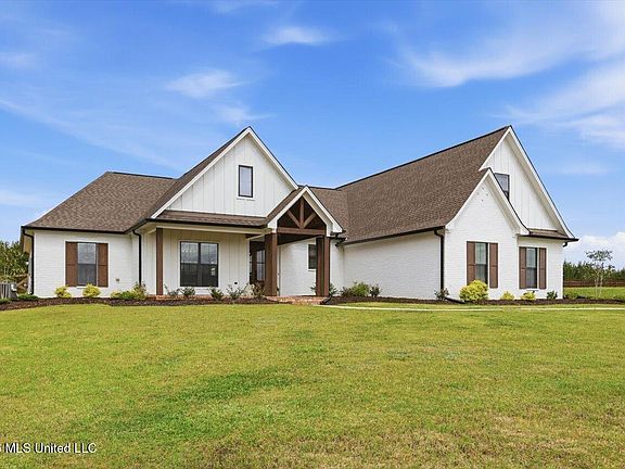 2nd image of 361 Stump Ridge Rd