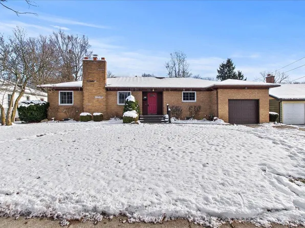 216 N Hayes St, Bellefontaine, OH 43311