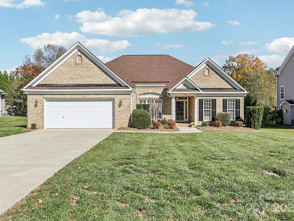 1st image of 139 Lamplighter Ln