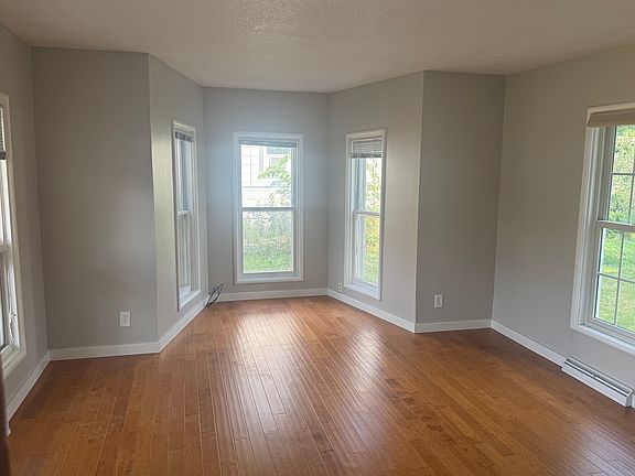 3rd image of 3420 5th Ave N