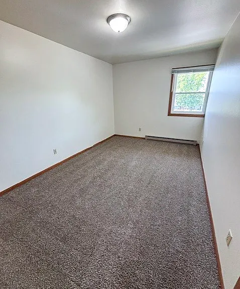 200 E Krych St #18 — Photo 4