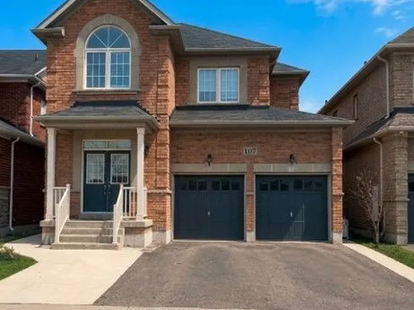 107 Castle Oaks Cros, Brampton, ON L6P 3V2