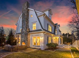 26 E Maple St, New Canaan, CT